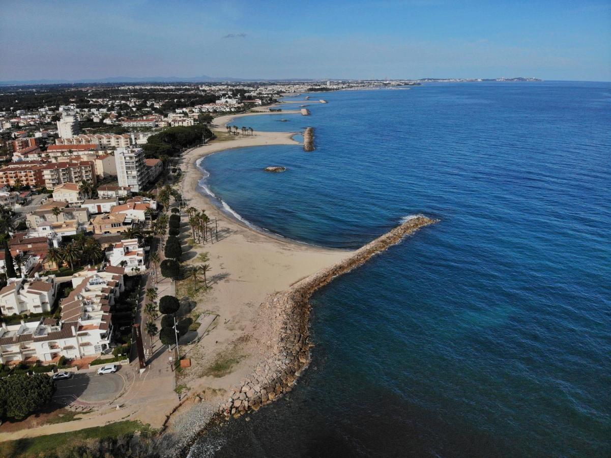 Primera Linia De Mar, Zona Tranquila Appartement Cambrils Buitenkant foto